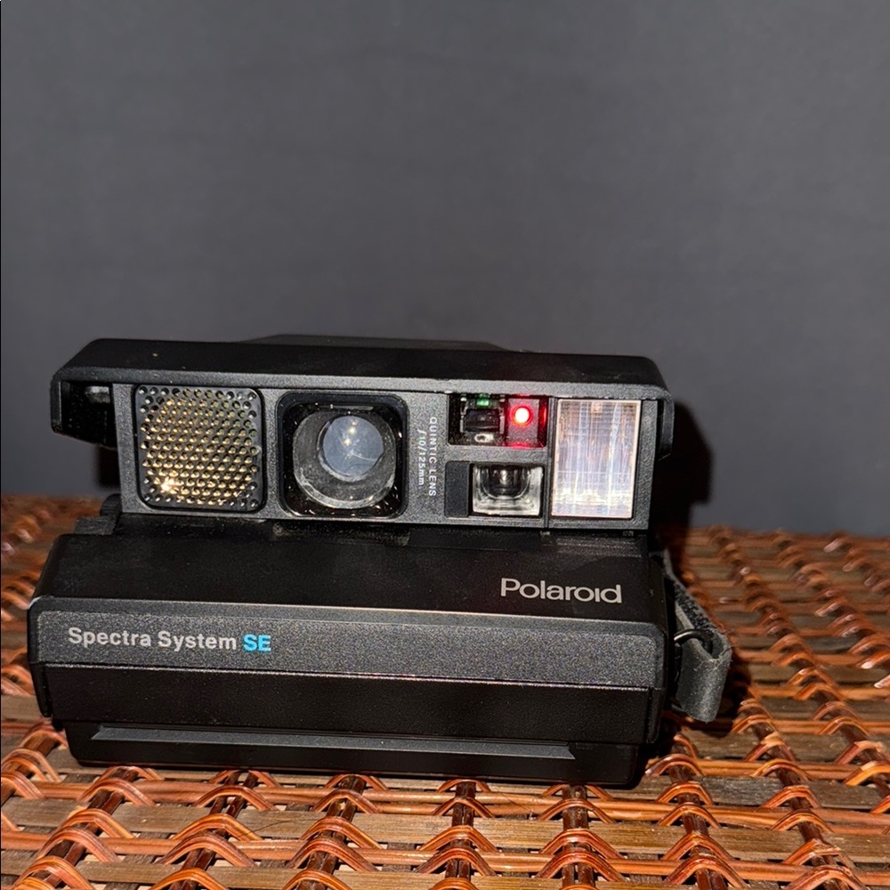 Polaroid Spectra System SE Instant Camera - 1997